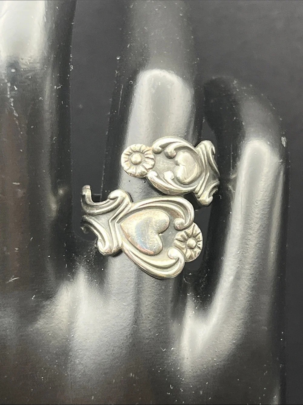 Avon Sterling Silver double heart “Spoon” ring size 7.5